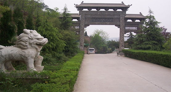 西安風景優(yōu)美的陵園墓園